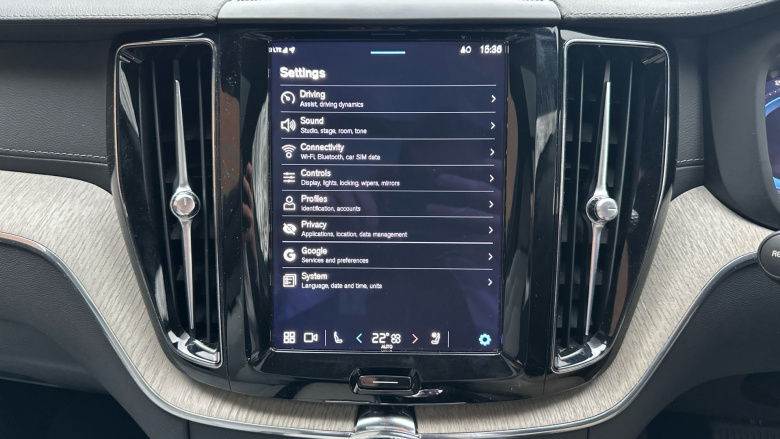 Volvo XC60 2.0 T8 [455] RC PHEV Ultimate Dark 5dr AWD Gtron Estate